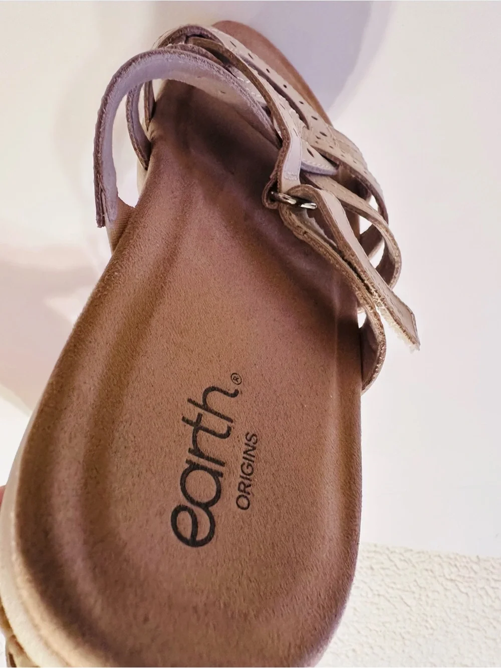 Earth Origins Women's 12M Tall Beige Slide Sandals